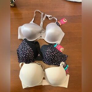 Maidenform 3-Pack Bras in Black Floral, Ivory, and Silver